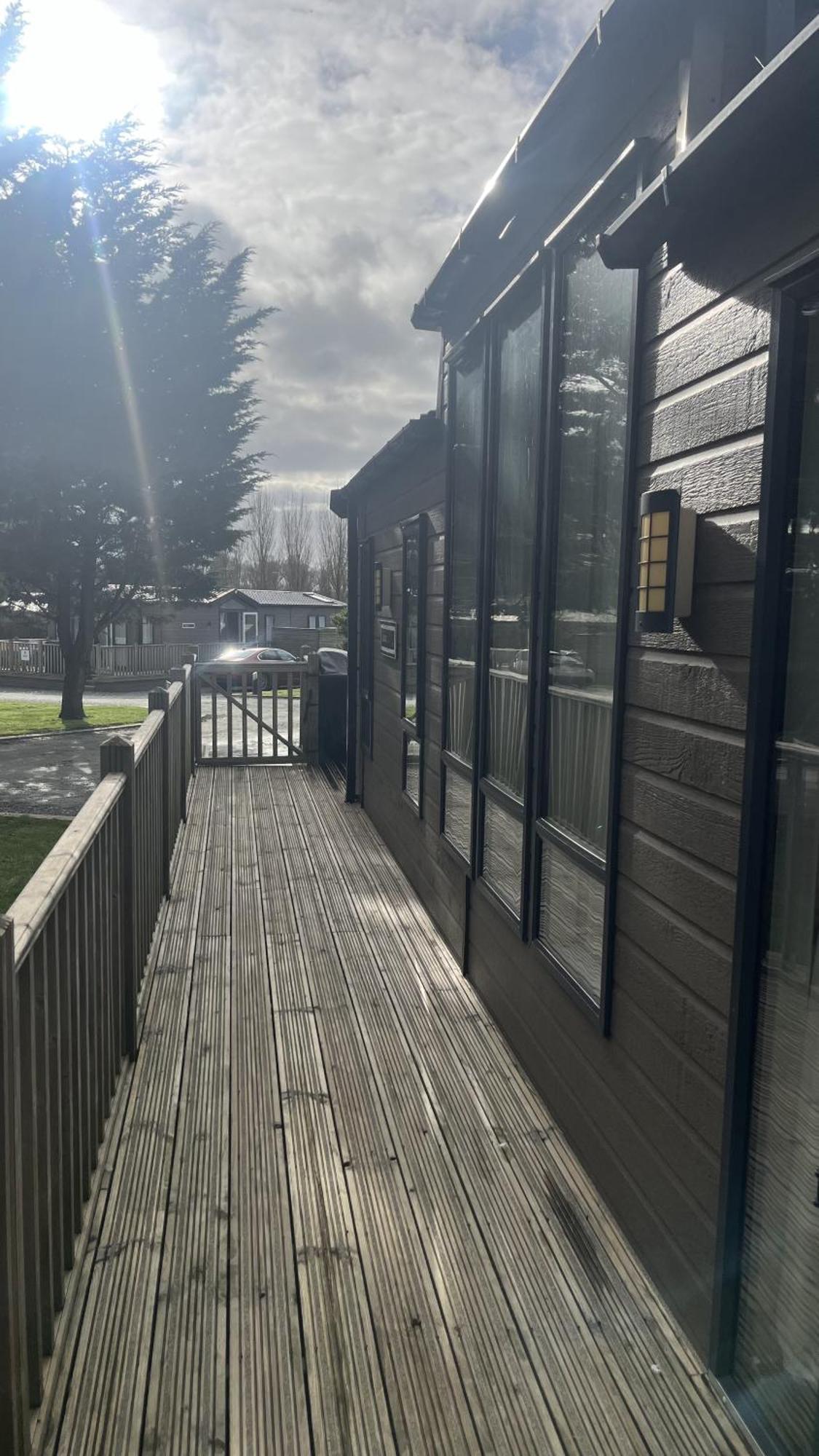 Pet Friendly 2-Bed Lodge Near Preston & Blackpool Exterior foto